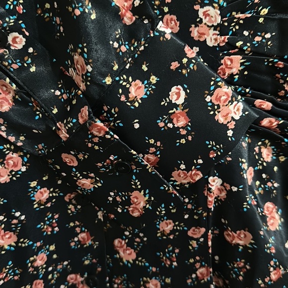 🆕 Zara Floral Long Sleeve Dress with Ruched Panels at Waist- 100% Viscose - Picture 12 of 13